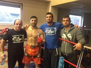 Mo Monti wint MMA partij in den Haag